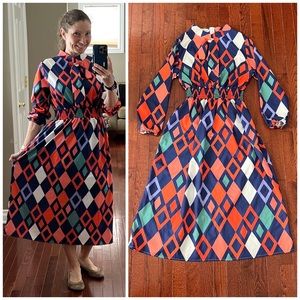 Geometric print lightweight long sleeve midi dress